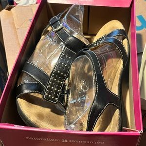 Naturalizer Sandals (EUC)